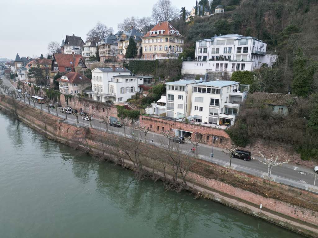 Bestlage | Altersgerechtes Penthouse mit traumhaftem Blick | 37m² Balkon & 4 TG-Stellpl.