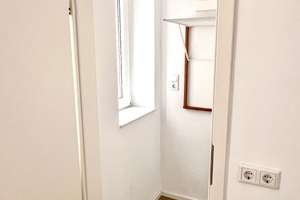 ** BEL ETAGE * GROßZÜGIG GESCHNITTENE 2 ZIMMER ALTBAUWOHNUNG NÄHE FÜRSTENPLATZ** – 40215 Friedrichstadt, Düsseldorf – Vorschaubild 11