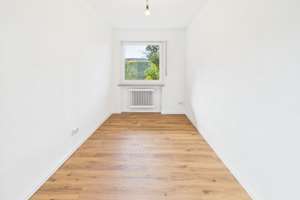 Riecht noch nach Farbe: Einziehen & Füße hoch! – Die vollständige Adresse der Immobilie erhältst du vom Anbieter., 33729 Heepen, Bielefeld – Vorschaubild 9