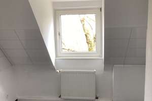 Schöne 2,5-Zimmer Dachgeschoss Wohnung! – Uhlandstr. 33, 74072 Heilbronn, Heilbronn – Vorschaubild 3