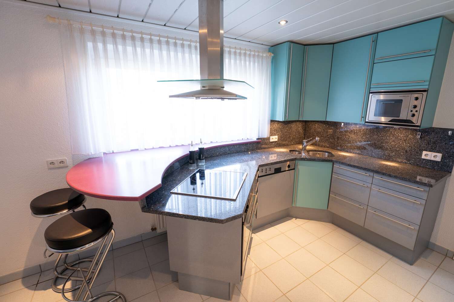 Immobilie in Wellendingen - Großzügiges Haus mit flexiblen Nutzungsmöglichkeiten - Bild 11