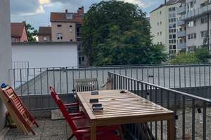 Gepflegte 2-Zimmer-Wohnung im 1. OG mit Balkon in Nürnberg-Wöhrd – Stresemannplatz 8, 90489 Wöhrd, Nürnberg – Vorschaubild 1