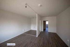 Preiswerte und interessante 3-Zimmer-Wohnung. – Berzdorfer Str. 10, 1239 Prohlis-Nord, Dresden – Vorschaubild 3