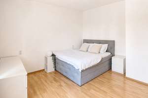 **SENKELBACH** Helle und gepflegte 4 ZKB- Wohnung im stilvollem Gebäude Nähe Arbeitsamt – Wertachstraße 19, 86153 Rechts der Wertach, Augsburg – Vorschaubild 6