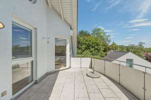 Moderne, lichtdurchflutete 3 Zimmer DG-Wohnung mit großem Süd-Ost-Balkon und Garage – Die vollständige Adresse der Immobilie erhältst du vom Anbieter., 70599 Schönberg, Stuttgart – Vorschaubild 8