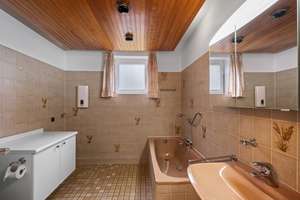 Property thumbnail 9