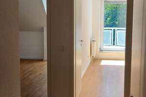 Galerie-Wohnung mit viel Platz im grünen Hamburg-Wellingsbüttel – Pfeilshofer Weg 29, 22391 Wellingsbüttel, Hamburg – Vorschaubild 15