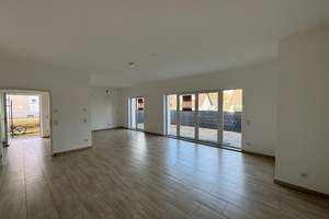 Erdgeschoss - Terrassenwohnung mit Hauscharakter -  große Terrasse & barrierearmer Eingang – Bruchhöfe 25, 47829 Gartenstadt, Krefeld – Vorschaubild 5