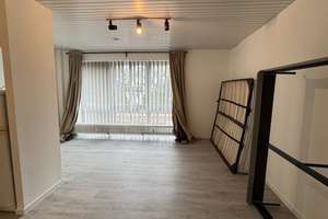 Gepflegte, teilmöblierte 1-Zimmer-Etagenwohnung  zu vermieten. – Julius-Vosseler-Straße 81, 22527 Lokstedt, Hamburg – Vorschaubild 2