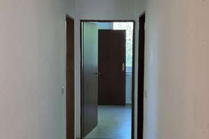 4 Zimmer-Wohnung mit zwei tollen Balkonen im Murmelbachtal  zu vermieten. – Winterbergstraße 7, 42289 Heckinghausen, Wuppertal – Vorschaubild 3