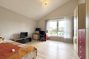 Modernes, freistehendes Architektenhaus mit Doppelgarage in Höhenkirchen – Die vollständige Adresse der Immobilie erhältst du vom Anbieter., 85635 Höhenkirchen-Siegertsbrunn – Vorschaubild 13