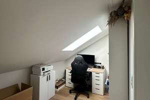 Sanierte 2,5 Zimmer Dachgeschosswohnung in ruhiger Wohnlage – Die vollständige Adresse der Immobilie erhältst du vom Anbieter., 86156 Kriegshaber, Augsburg – Vorschaubild 7