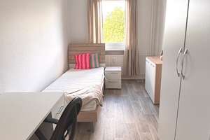 Voll ausgestattetes WG Zimmer ideal für Ausbildung & Studium.