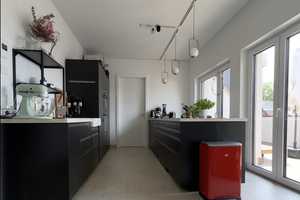 Lichtdurchflutete 3-Zimmer-DG-Wohnung mit großer Dachterrasse, Aufzug und hochwertiger Einbauküche – Nelkenstraße 24, 42283 Wuppertal – Vorschaubild 13