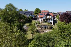 Nur 20 Minuten bis Paderborn, dafür bezahlbares Wohlfühlen und für Groß und Klein ist alles vor Ort! – Die vollständige Adresse der Immobilie erhältst du vom Anbieter., 33181 Bad Wünnenberg – Vorschaubild 3