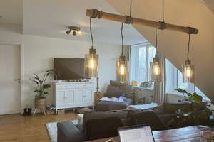 Sonnige, helle, lichtdurchflutete gut isolierte DG-Wohnung über den Dächern Harburgs ab 01.10
