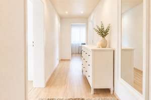 Charmantes Wohnen mit viel Licht, Balkon und Gartenmitbenutzung in der Nähe von Patch & Kelly!!! – Die vollständige Adresse der Immobilie erhältst du vom Anbieter., 70563 Höhenrand, Stuttgart – Vorschaubild 13