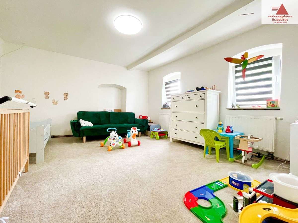 Immobilie in Sayda - Teilsaniertes Reihenendhaus mit Garage und extra Garten in Sayda - Bild 3