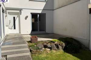 Kelkheim - Modernes Reihenhaus mit Dachterrasse in sehr zentraler Lage – Die vollständige Adresse der Immobilie erhältst du vom Anbieter., 65779 Kelkheim (Taunus) – Vorschaubild 3