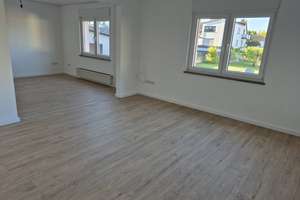 Modernisiertes Einfamilienhaus mit Garten & Garage in Hadamar
