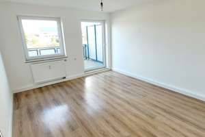 **Attraktive ruhige Wohnung  + Frei + Balkon**  – Weddingenstr 13, 86179 Haunstetten-Nord, Augsburg – Vorschaubild 3