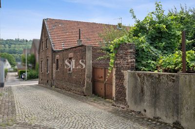 Gelegenheit!! Sanierungsbedürftiges Haus mit Potential in Grevenbroich-Neuenhausen