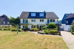 Charmante Dachgeschosswohnung mit Garage & Gartenanteil in Mülheim-Saarn! – 45481 Saarn, Mülheim an der Ruhr – Vorschaubild 2