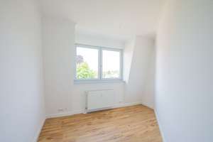 PROVISIONSFREI | Exklusive 5-Raum-Dachgeschosswohnung mit Parkblick, Balkon, Aufzug & TG-Stellplatz – Die vollständige Adresse der Immobilie erhältst du vom Anbieter., 16816 Neuruppin – Vorschaubild 8