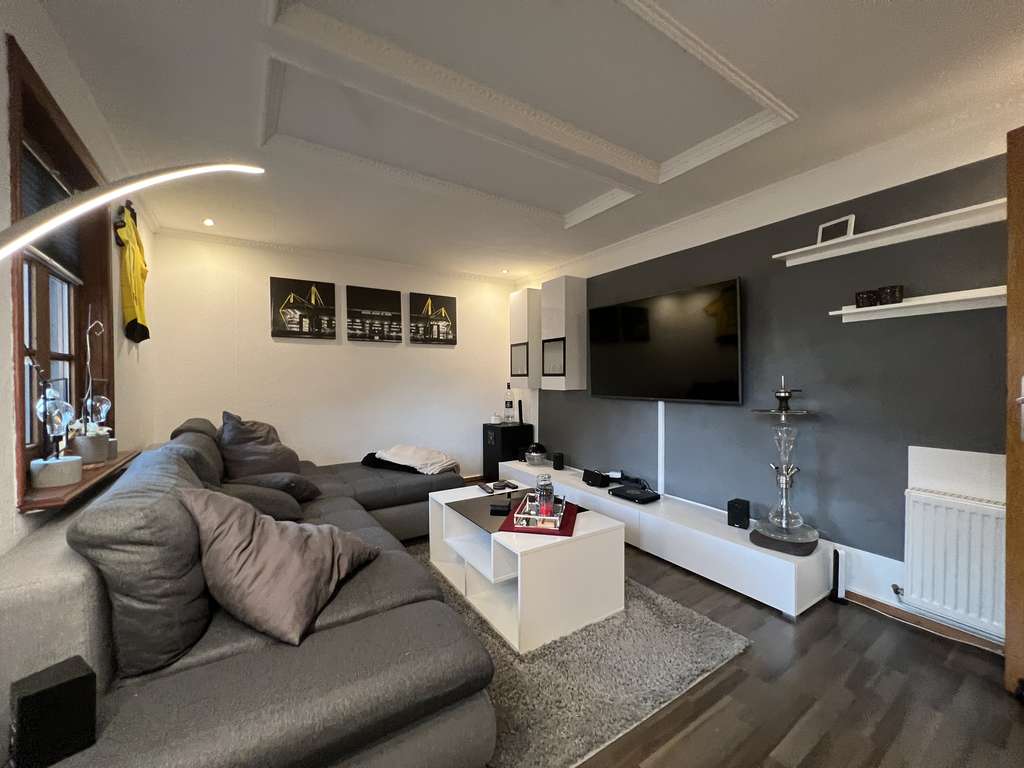 Immobilie in Schladen-Werla - Modernisiertes Reihenendhaus in Schladen - Provisionsfrei - Bild 1