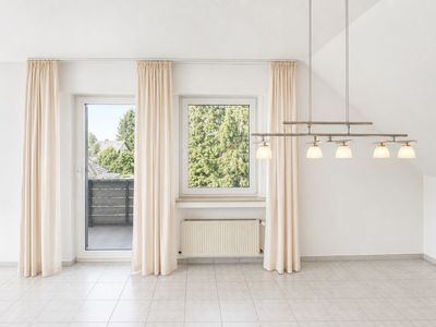 3-Zimmer-Wohnung mit Balkon in Leverkusen-Romberg - Dachgeschossausbau 1990