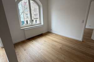 ERSTBEZUG: Helle, schöne sanierte 3-Zimmer-Wohnung im 1. OG (1. OG rechts B) – Kopernikusplatz 13, 90459 Galgenhof, Nürnberg – Vorschaubild 15