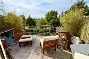 Stilvolle Maisonette-Dachgeschosswohnung mit großer Terrasse und Tiefgarage in Düsseldorf-Angermund – Lintorfer Waldstr. 6, 40489 Angermund, Düsseldorf – Vorschaubild 2