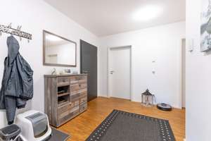 - Hochwertige und moderne 4-Zimmer Wohnung mit Privatgarten und Südterrasse -  SR-OST - – Die vollständige Adresse der Immobilie erhältst du vom Anbieter., 94315 Kernstadt, Straubing – Vorschaubild 2