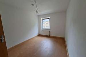 Wohnen oder vermieten: renovierte 3 Zimmer-Wohnung in Düsseldorf-Eller, neue Küche, neue Heizung  – 40231 Eller, Düsseldorf – Vorschaubild 3