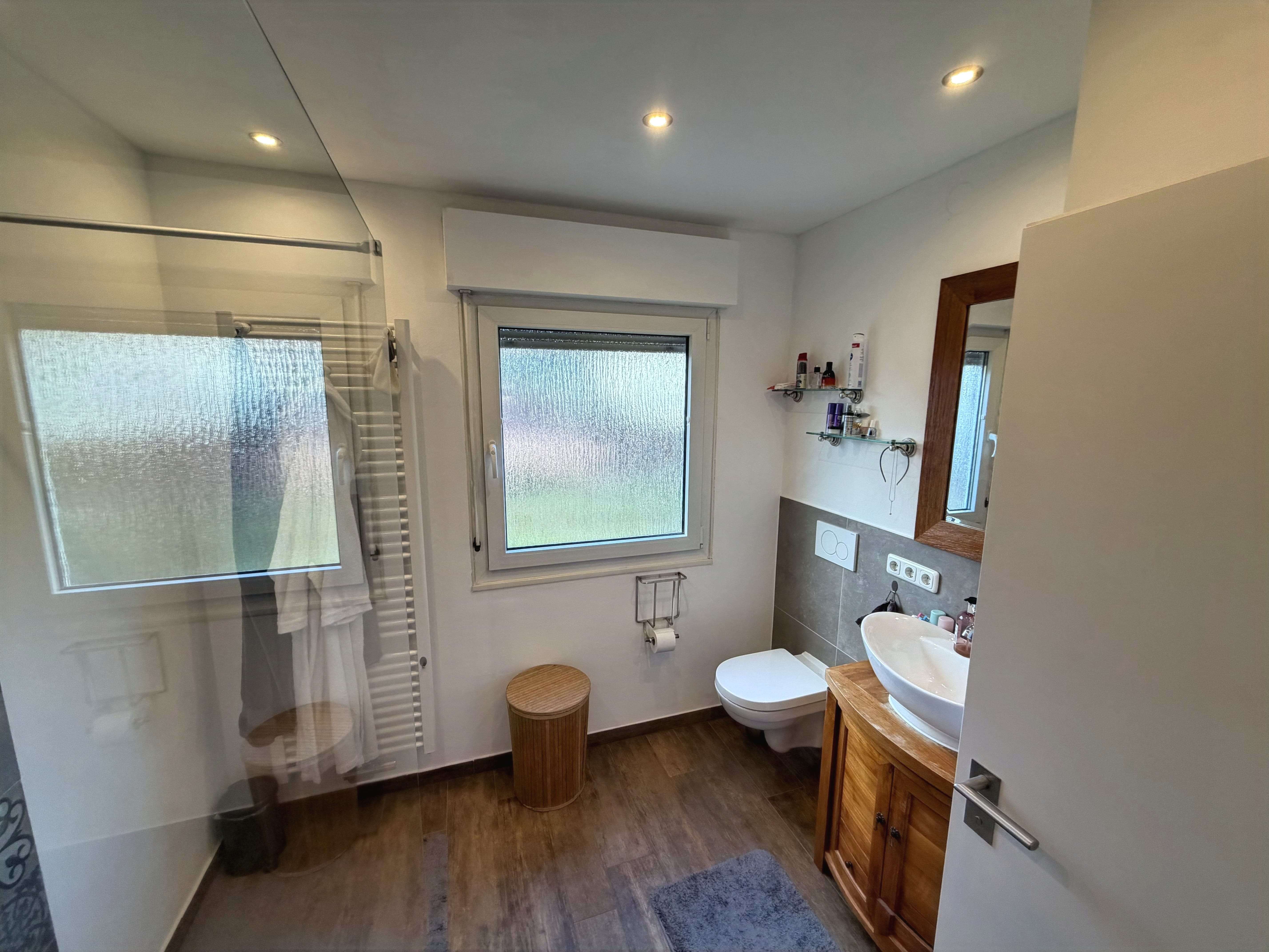 Immobilie in Brachttal - Stilvolles Zuhause - Einfamilienhaus mit Sonnenterasse, großem Garten & Sauna - Bild 7