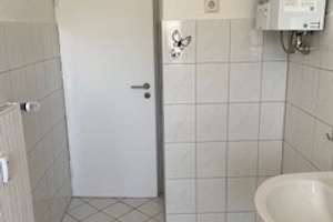 Helle  & renovierte 3 Raum Wohnung mit Balkon – Emmericher Straße 149, 47138 Obermeiderich, Duisburg – Vorschaubild 15