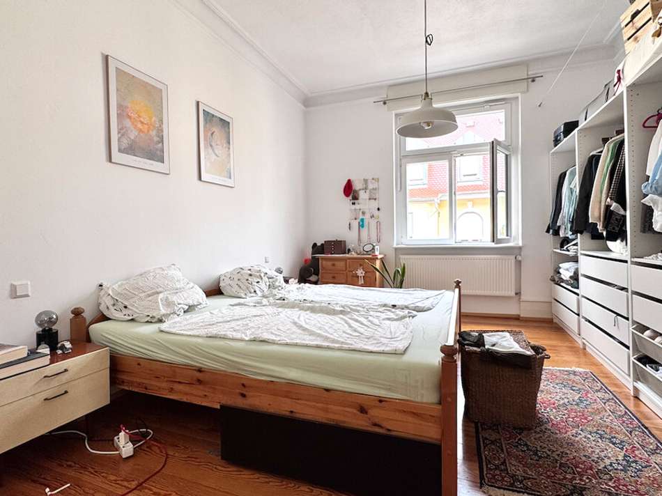 Schlafzimmer 2.OG links