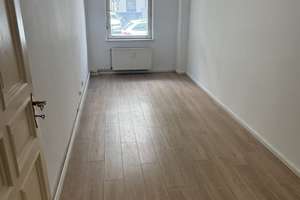 Schöne 3-Zi-Altbau-Whg in Moabit !!! EBK, Badewanne, Laminatböden , teilgewerblich nutzbar !!! – Havelberger Straße 16, 10559 Moabit, Berlin – Vorschaubild 3