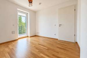 Above the Rooftops of Haidhausen – 2 Rooms, Large South-Facing Balcony & Urban Munich