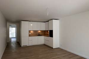 NEUBAU - Mehr Raum fürs Leben: 4 Zimmer mit EBK & großer Loggia – Ludenberger Straße 21, 40629 Ludenberg, Düsseldorf – Vorschaubild 1