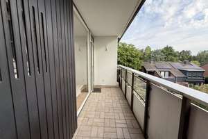 Moderne, helle 4-Zimmer-Wohnung in grüner Lage mit Blick in den Kaiserpark (Nähe Stadtwald) – Schönwasserstraße 228, 47800 Bockum, Krefeld – Vorschaubild 23