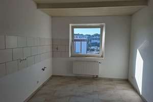 Schöne helle 4-Zimmer Wohnung mit zwei Balkonen am Hesselnberg – Die vollständige Adresse der Immobilie erhältst du vom Anbieter., 42285 Barmen, Wuppertal – Vorschaubild 10