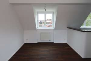 Dachgeschosswohnung mit Galerie an den Isarauen – Die vollständige Adresse der Immobilie erhältst du vom Anbieter., 81543 Siebenbrunn, München – Vorschaubild 5