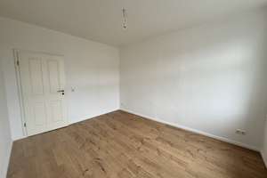 Sofort verfügbar: Etagenwohnung mit Balkon – Kümmelsberg 11, 39110 Stadtfeld West, Magdeburg – Vorschaubild 2