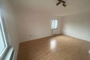 Helle 2-Zimmer-Wohnung in zentraler Lage Wuppertal – Nähe Barmen Bahnhof – Helgoländerstraße 10, 42287 Barmen, Wuppertal – Vorschaubild 2