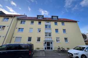 Charmante 2-Zimmer-Wohnung unterm Dach – beste Lage, hochwertig saniert – Augsburg – Vorschaubild 2