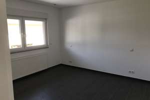 modernisierte 2,5-Zimmer-Wohnung in Bonn-Niederholtorf – Die vollständige Adresse der Immobilie erhältst du vom Anbieter., 53229 Holtorf, Bonn – Vorschaubild 4