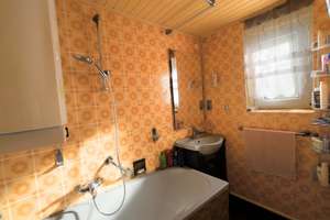 Großes Haus zum kleinen Preis – inklusive PV-Anlage, Keller und großem Garten. – Die vollständige Adresse der Immobilie erhältst du vom Anbieter., 89597 Unterwachingen – Vorschaubild 14