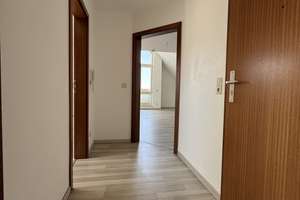 Helle 2-Zimmer-Dachgeschosswohnung mit Westbalkon, TG-Stellplatz und Burgblick – Die vollständige Adresse der Immobilie erhältst du vom Anbieter., 74189 Weinsberg – Vorschaubild 7