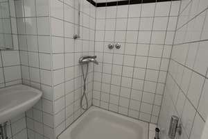 geeignet für Pendler, kl.2-Zimmer-Wohnung (o. Waschmaschinenanschluss) m. sehr kleiner Küche und Bad – Reichsstraße 32, 14052 Westend, Berlin – Vorschaubild 6